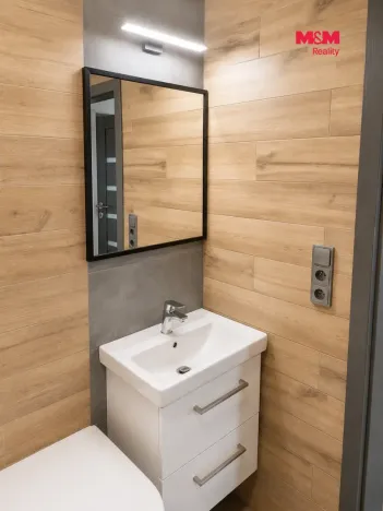 Prodej bytu 2+1, Pardubice - Zelené Předměstí, nábřeží Závodu míru, 54 m2