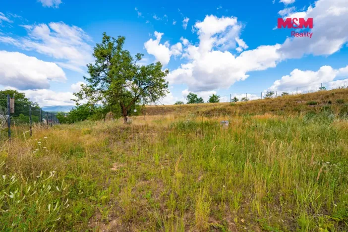 Prodej pozemku pro bydlení, Hostomice, 1184 m2