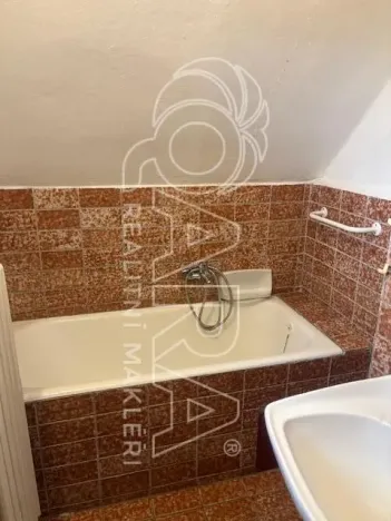 Prodej rodinného domu, Řevnice, Bezručova, 294 m2