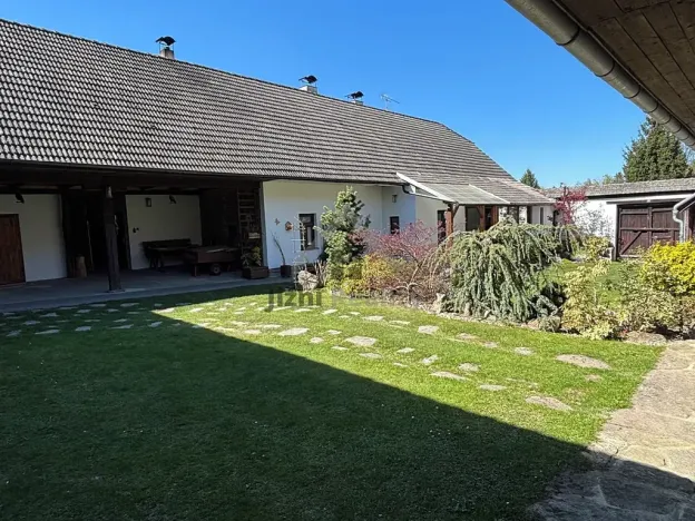 Prodej rodinného domu, Nová Bystřice, 300 m2