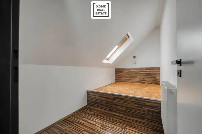 Pronájem apartmánu, Praha - Dolní Měcholupy, U svornosti, 117 m2