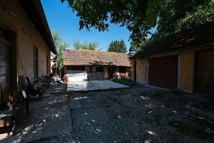 Prodej pozemku pro bydlení, Trnová, 734 m2