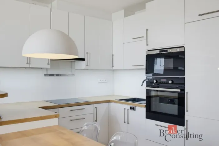 Prodej bytu 3+kk, Praha - Smíchov, Kroupova, 53 m2