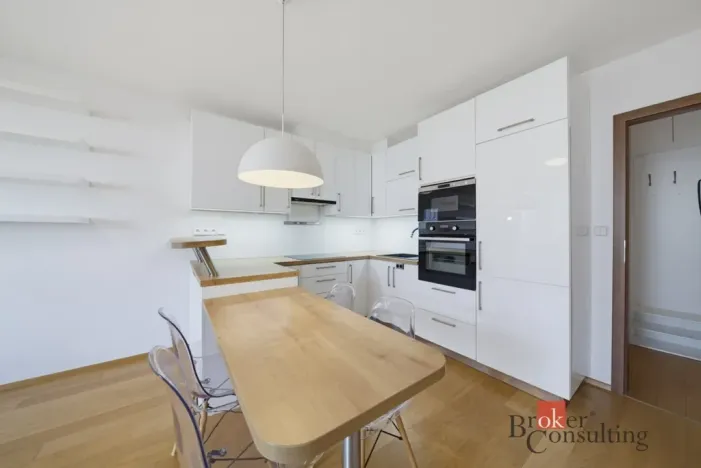 Prodej bytu 3+kk, Praha - Smíchov, Kroupova, 53 m2