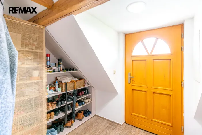 Prodej rodinného domu, Počaply, 240 m2