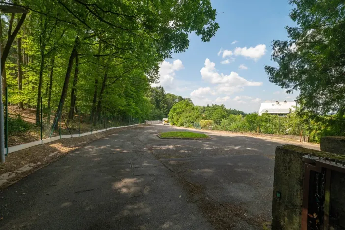 Prodej komerčního pozemku, Zlín - Kudlov, 9586 m2
