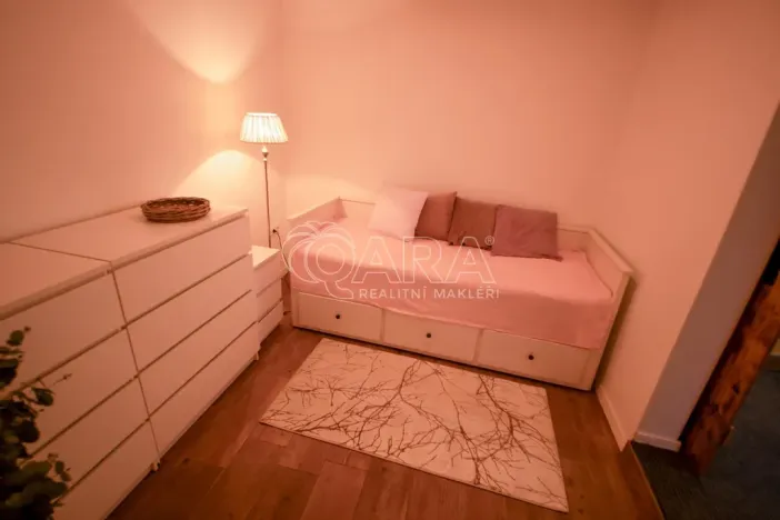 Prodej rodinného domu, Jinín, 250 m2
