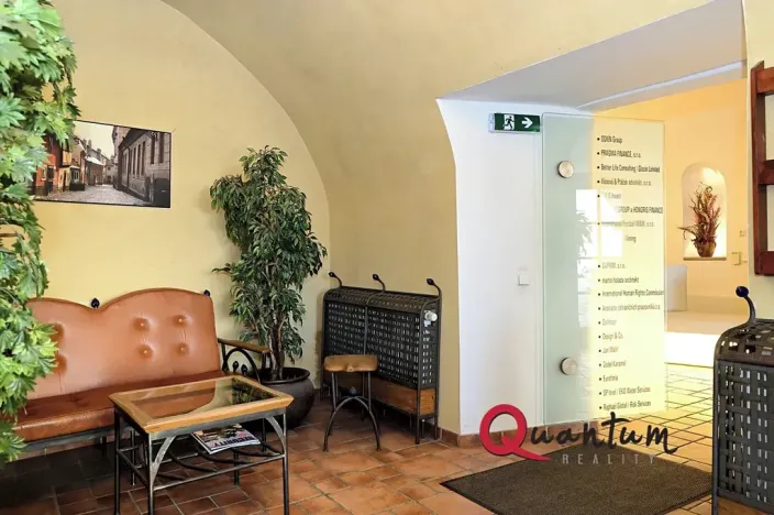 Pronájem kanceláře, Praha - Hradčany, Loretánské náměstí, 11 m2