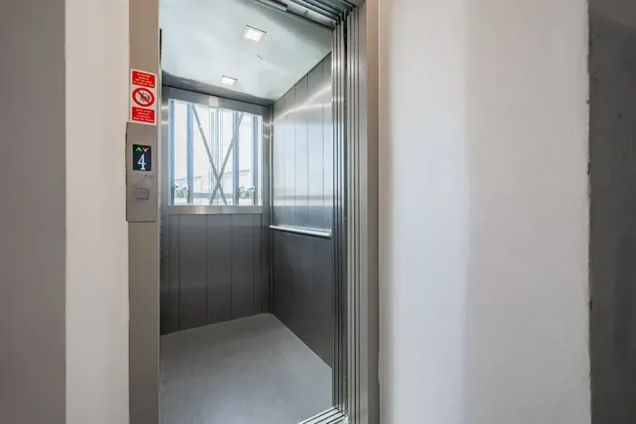 Pronájem bytu 3+1, Praha - Vinohrady, Škrétova, 116 m2
