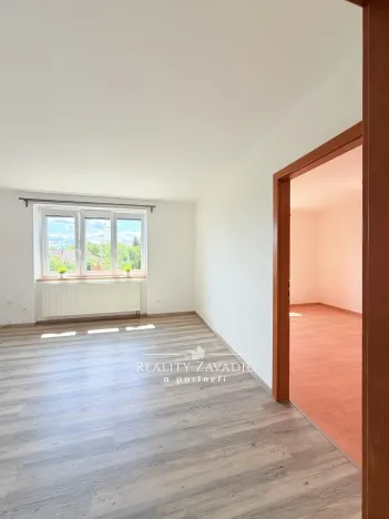 Prodej bytu 3+1, Pardubice, Sezemická, 58 m2