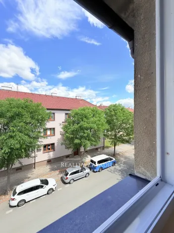 Prodej bytu 3+1, Pardubice, Sezemická, 58 m2