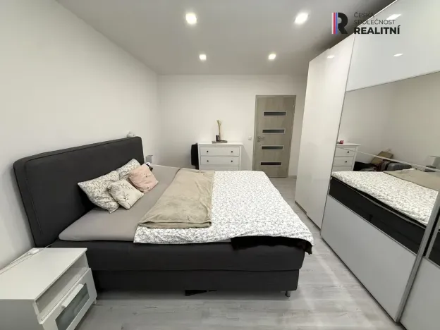 Prodej bytu 3+1, Sokolov, Spartakiádní, 69 m2