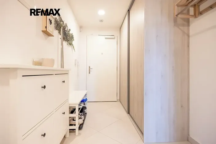 Pronájem bytu 2+kk, Praha - Kamýk, Kramperova, 57 m2