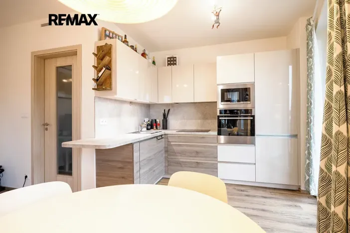Pronájem bytu 2+kk, Praha - Kamýk, Kramperova, 57 m2
