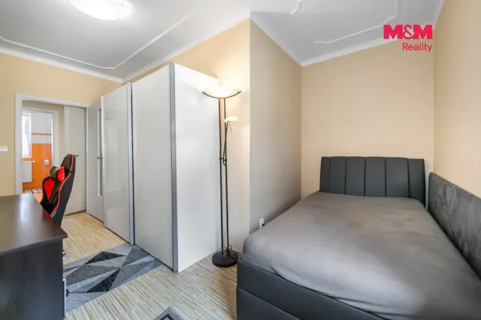 Pronájem bytu 4+1, Bor, náměstí Republiky, 90 m2