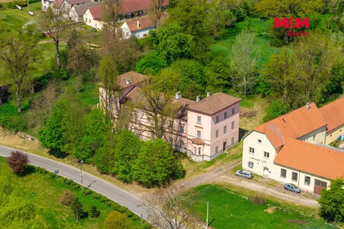 Prodej historického objektu, Dírná - Lžín, 963 m2
