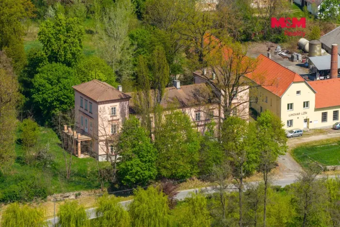 Prodej historického objektu, Dírná - Lžín, 963 m2