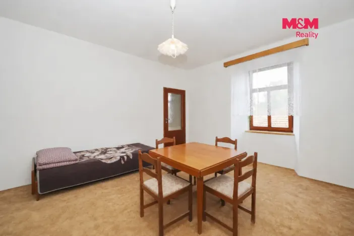Prodej rodinného domu, Černá, 207 m2
