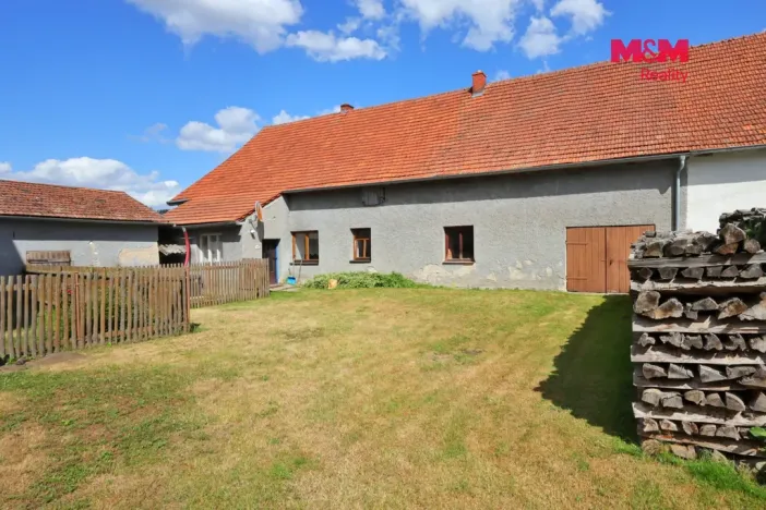 Prodej rodinného domu, Černá, 207 m2