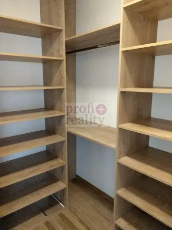 Pronájem bytu 2+kk, Ostrava, Jantarová, 63 m2