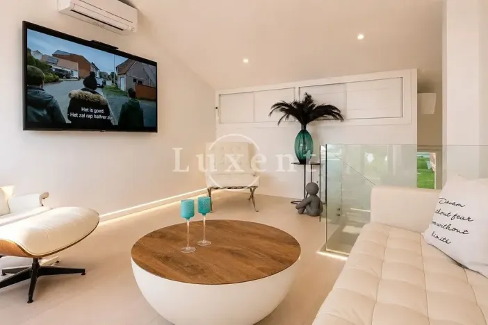 Prodej vily, Estepona, Španělsko, 168 m2
