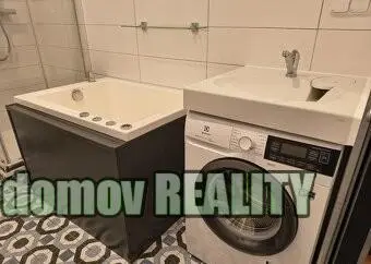 Pronájem bytu 1+kk, Praha - Nové Město, Hálkova, 31 m2