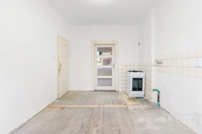 Prodej obchodního prostoru, Plzeň, Velenická, 177 m2