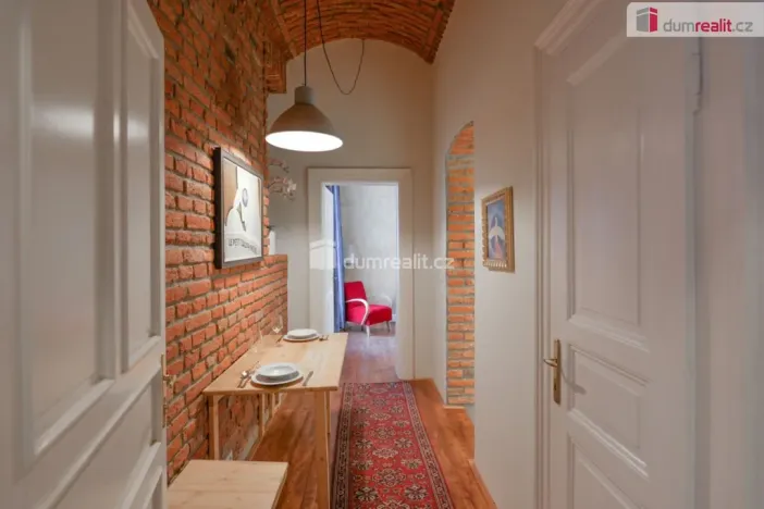 Pronájem bytu 1+1, Praha - Nové Město, Hálkova, 33 m2