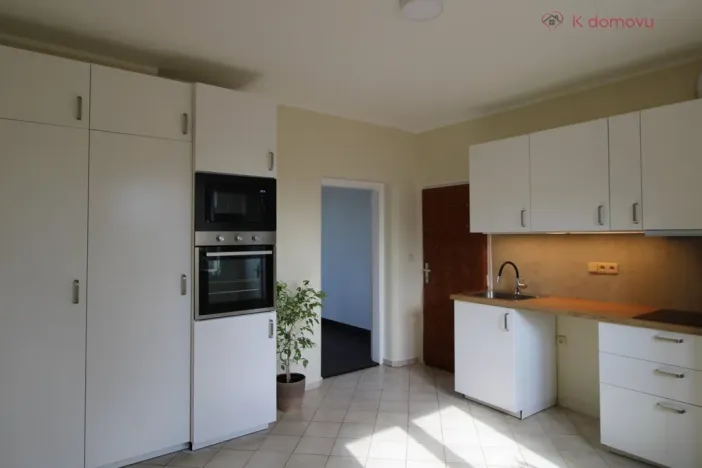 Pronájem bytu 1+1, Zlín - Prštné, Pod Strání, 37 m2