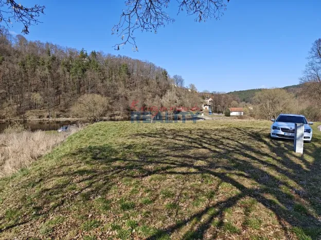 Prodej zahrady, Zlatá Koruna - Rájov, 1054 m2