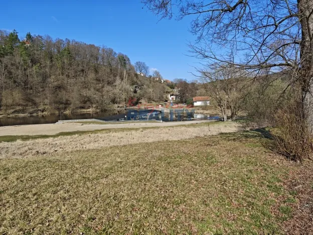 Prodej zahrady, Zlatá Koruna - Rájov, 1054 m2