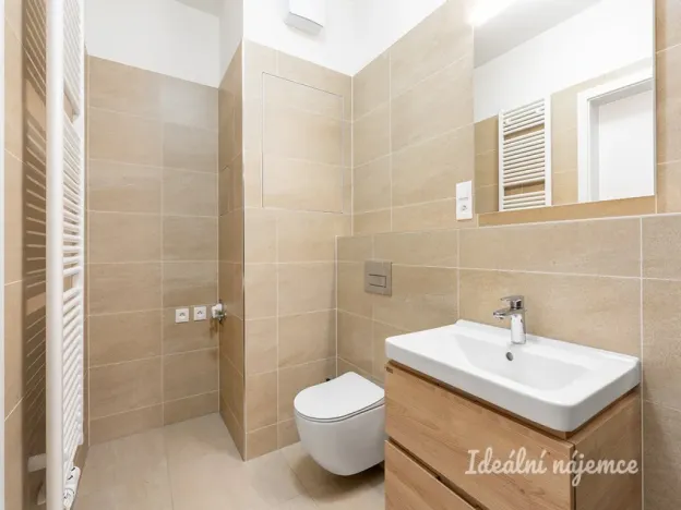 Pronájem bytu 2+kk, Praha - Smíchov, Akáciová, 53 m2