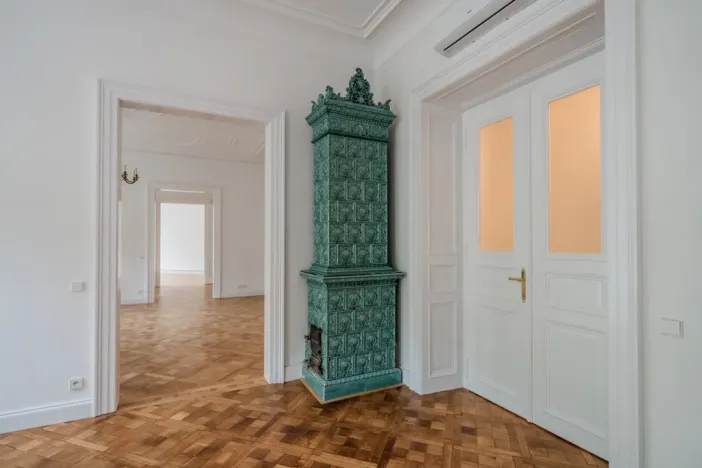 Pronájem kanceláře, Praha - Vinohrady, Italská, 250 m2