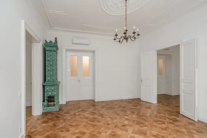 Pronájem kanceláře, Praha - Vinohrady, Italská, 250 m2