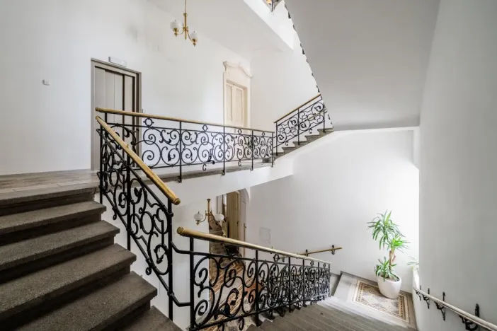 Pronájem kanceláře, Praha - Vinohrady, Italská, 250 m2