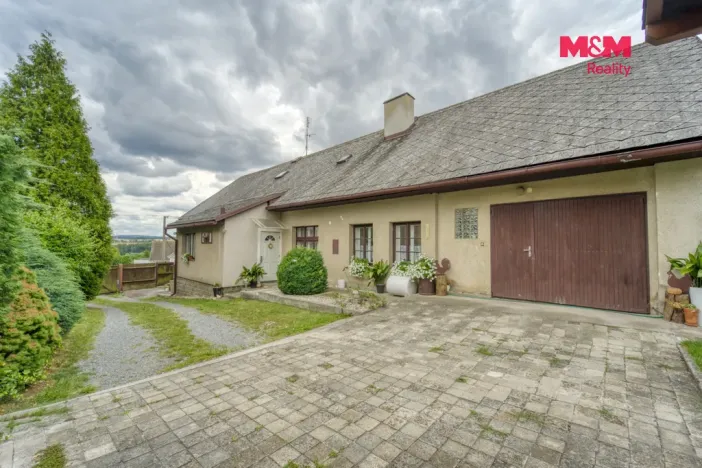 Prodej rodinného domu, Dolany, 150 m2