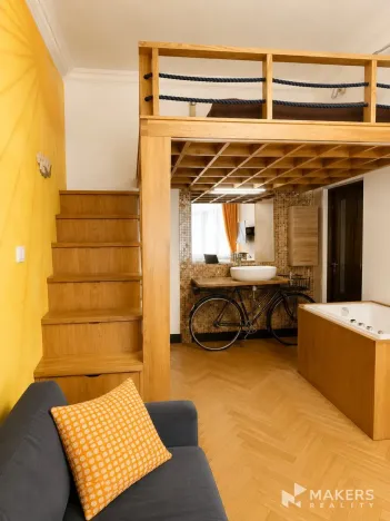Pronájem bytu 1+1, Praha - Nové Město, Hálkova, 32 m2