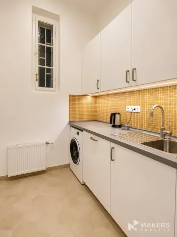 Pronájem bytu 1+1, Praha - Nové Město, Hálkova, 32 m2