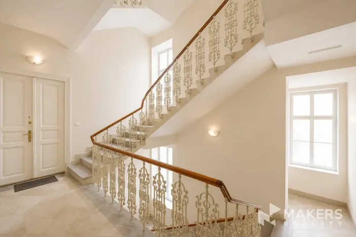 Pronájem bytu 1+1, Praha - Nové Město, Hálkova, 32 m2