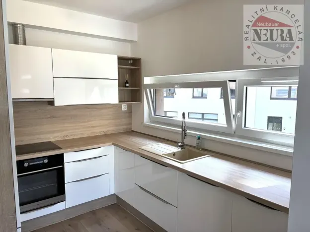 Pronájem bytu 2+kk, Praha - Modřany, Soukalova, 65 m2