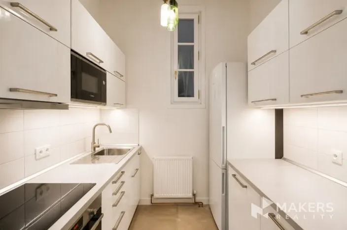 Pronájem bytu 1+1, Praha - Nové Město, Hálkova, 33 m2