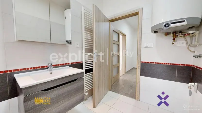 Pronájem bytu 1+kk, Strání - Květná, U sklárny, 33 m2