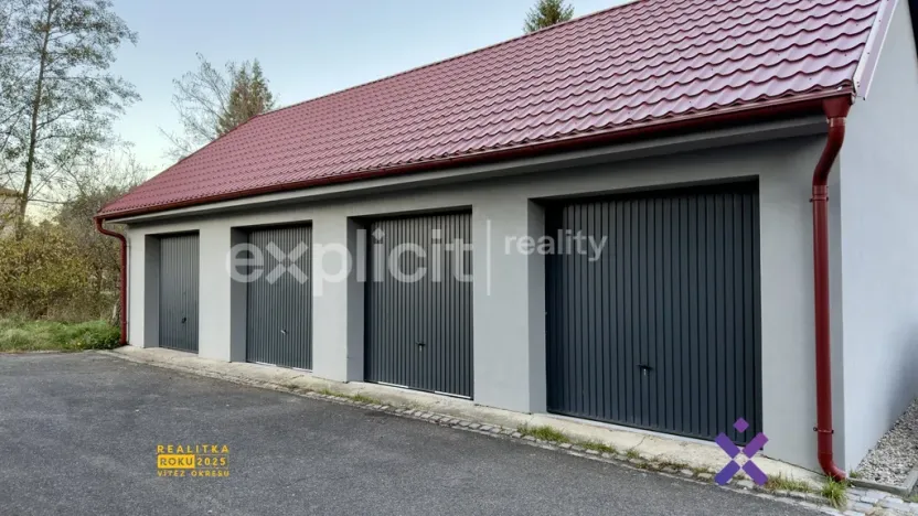 Pronájem bytu 1+kk, Strání - Květná, U sklárny, 33 m2
