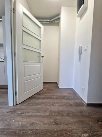 Pronájem bytu 1+1, Brno, Bratislavská, 33 m2
