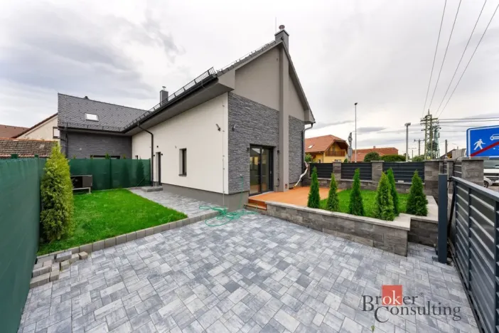 Prodej bytu 5+kk, Dřísy, Hlavnovská, 110 m2