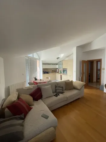 Prodej bytu 3+kk, Pula, Chorvatsko, 73 m2