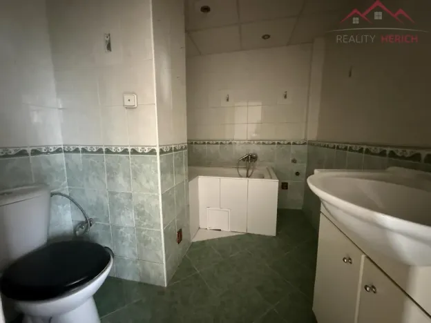 Pronájem bytu 2+1, Chomutov, Kamenná, 62 m2