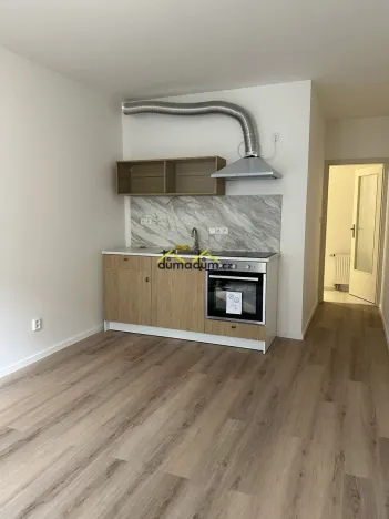 Pronájem bytu 1+kk, Praha, Štítného, 32 m2
