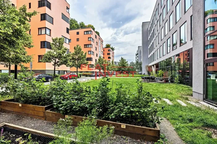 Pronájem bytu 3+kk, Praha - Holešovice, V přístavu, 99 m2