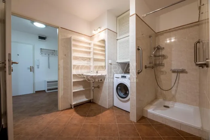 Pronájem bytu 2+kk, Praha - Lhotka, Jílovská, 61 m2